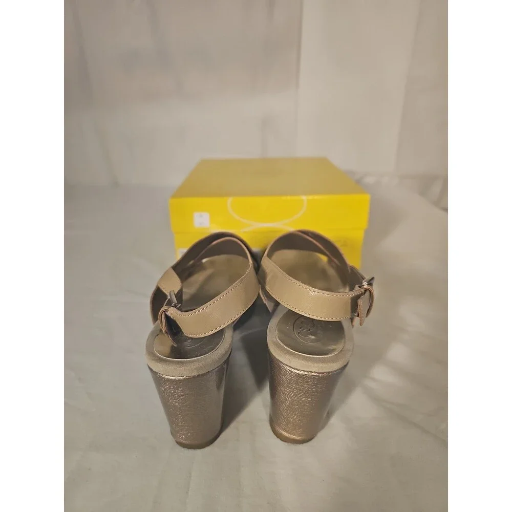 Circa Joan & David Luxe Series CJWANDY size 7.5